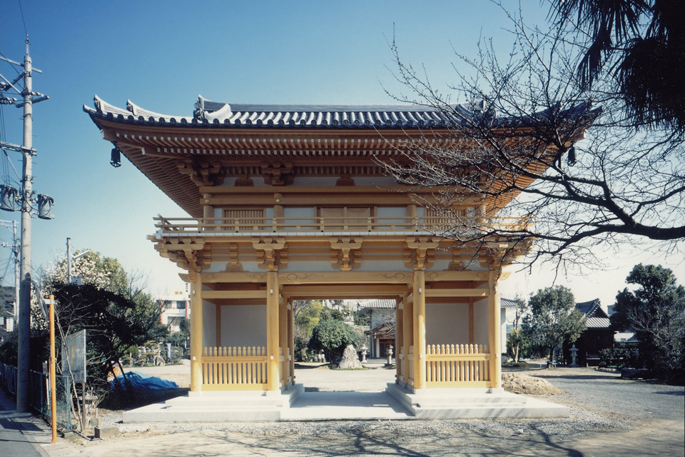 臨済寺　総大門